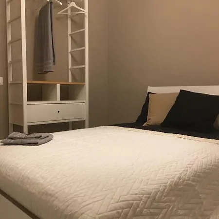 Circle House Santa Filomena شقة